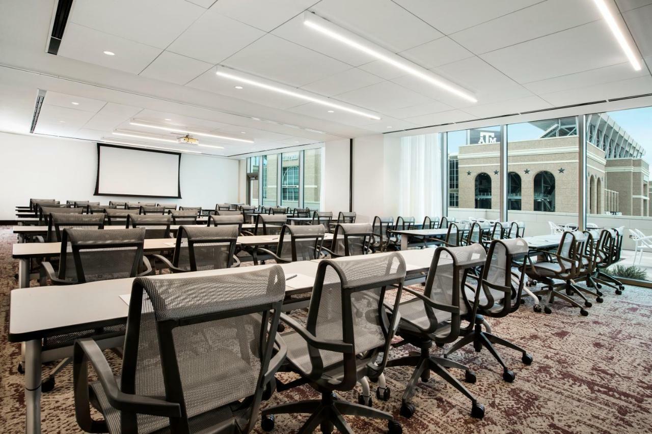 Texas A&M Hotel And Conference Center College Station Esterno foto