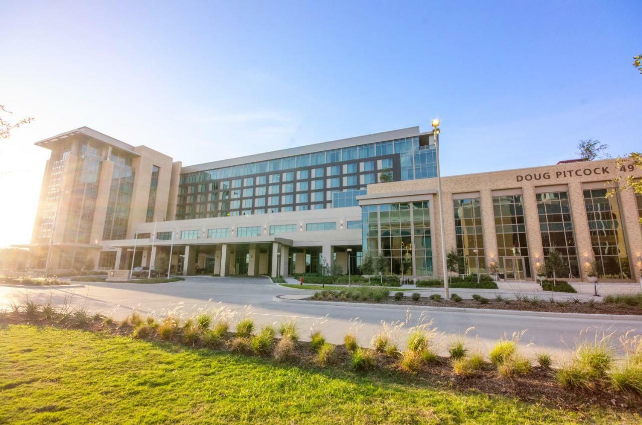 Texas A&M Hotel And Conference Center College Station Esterno foto